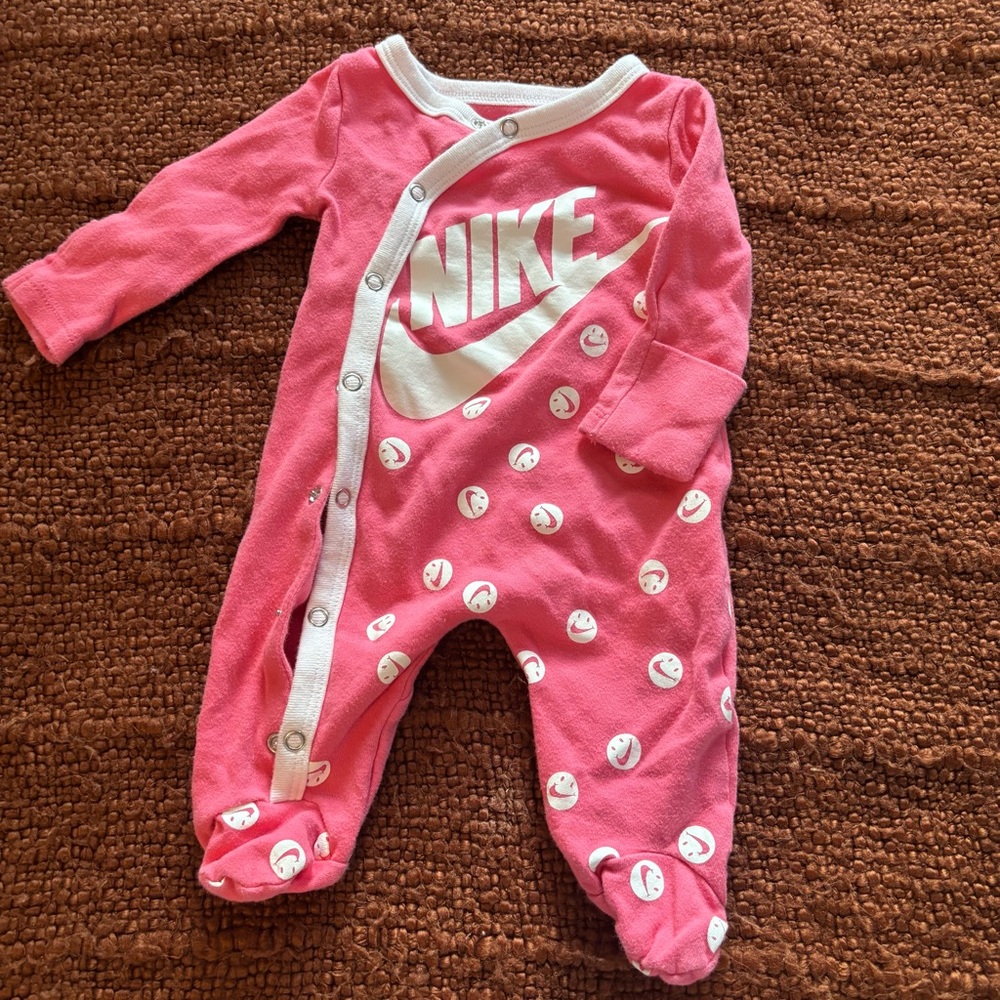 Nike Pink Baby Girl One Piece Button Up Newborn Pajamas Child Infant